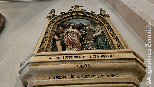 Kryžiaus kelio stotis Tautiškoje lietuvių bažnyčioje