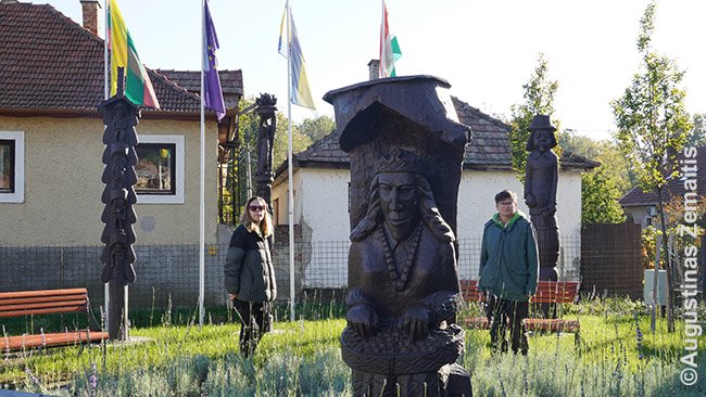 Tokajaus lietuviškų skulptūrų parke