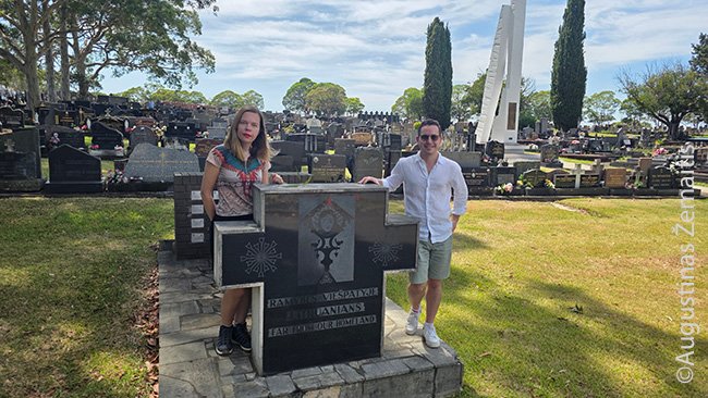 Su Greg palmer Sidnėjaus lietuvių kapinėse