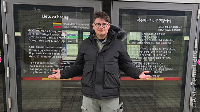 Maironio eilėraštis Seulo metro