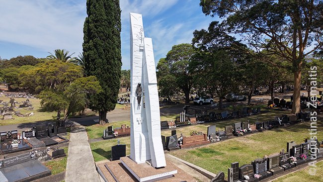 V. K. Jonyno paminklas iš drono